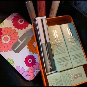 8 PIECE CLINIQUE BUNDLE